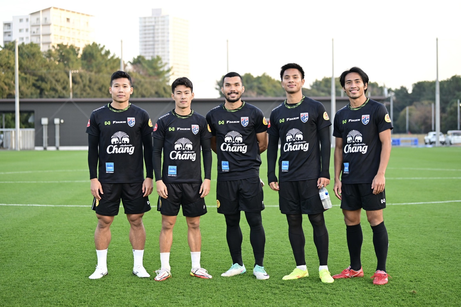 ประกาศหมายเลขเสื้อ 23 แข้งช้างศึก ชุดอุ่นเครื่อง International Friendly Match กับทีมชาติญี่ปุ่น