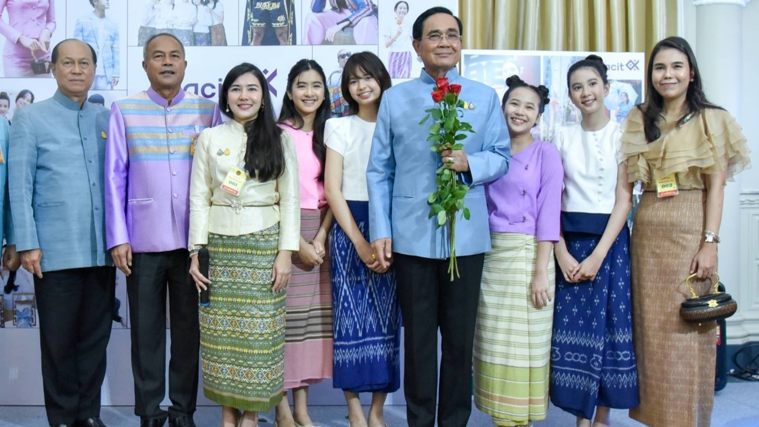  นายกรัฐมนตรี ชื่นชมคนรุ่นใหม่โชว์พลัง Soft Power ผ้าไทย sacit ผุดแคมเปญ “Gen Z มีดีให้อวด” ส่งต่อความภาคภูมิใจในความเป็นไทย