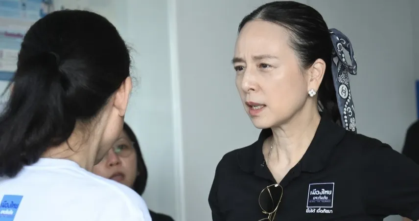 มาดามแป้งนำทีมเมืองไทยประกันภัย ส่งทีมรถยก–รถลาก ลงพื้นที่หาดใหญ่ช่วยเหลือลูกค้าเร่งด่วน